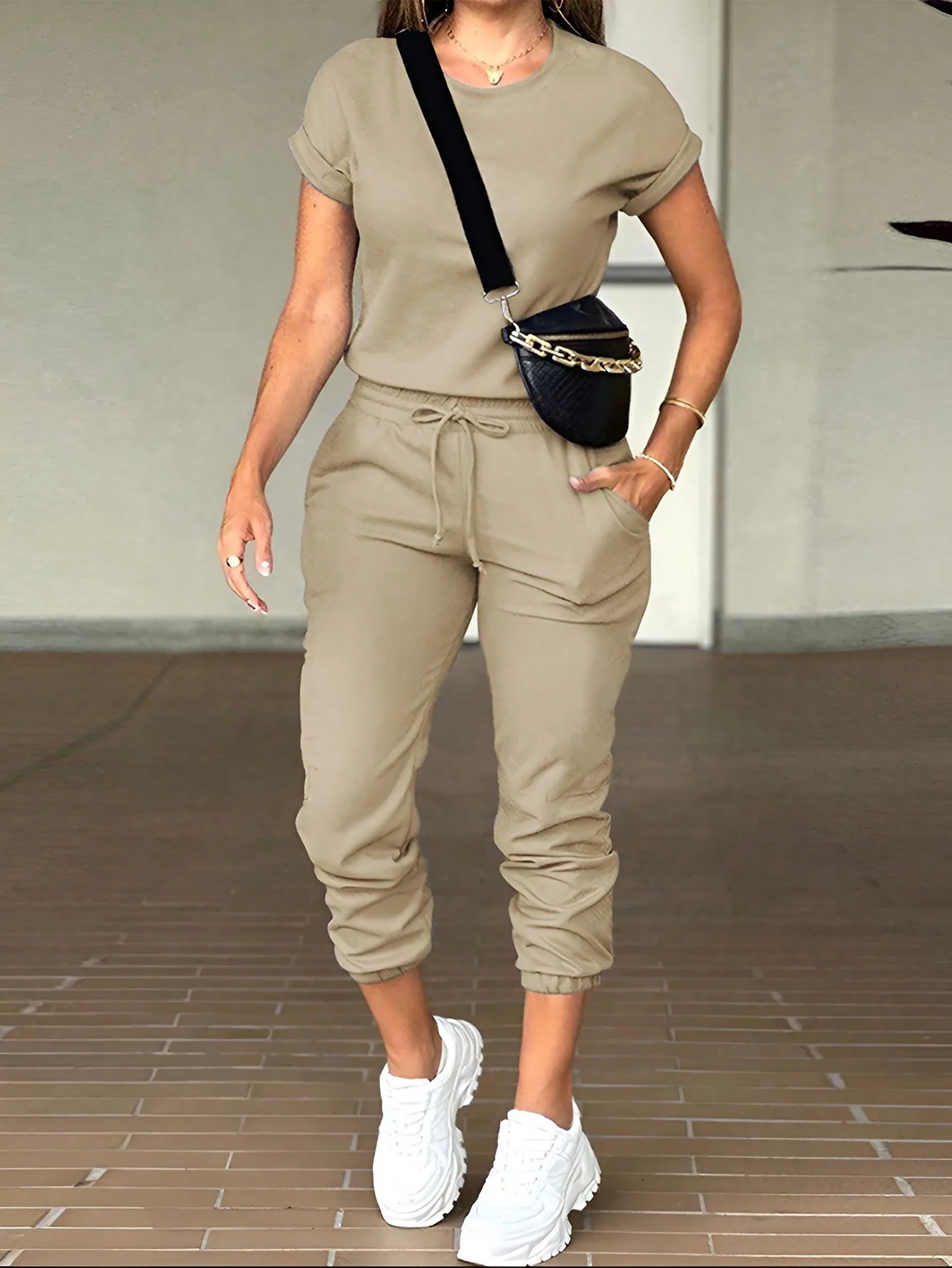 Summer fashion comfortable casual women's hot solid color crewneck top and multi-pocket pants suit