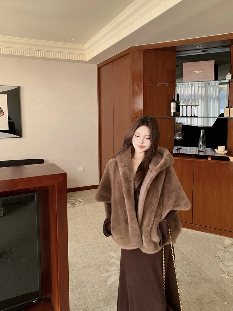 เสื้อโค้ทขนมิงค์เทียมกำมะหยี่สไตล์เรโทรสำหรับผู้หญิง แฟชั่นฤดูใบไม้ร่วงฤดูหนาว รุ่นใหม่ แขนยาว ติดกระดุม แบบสวมทับ