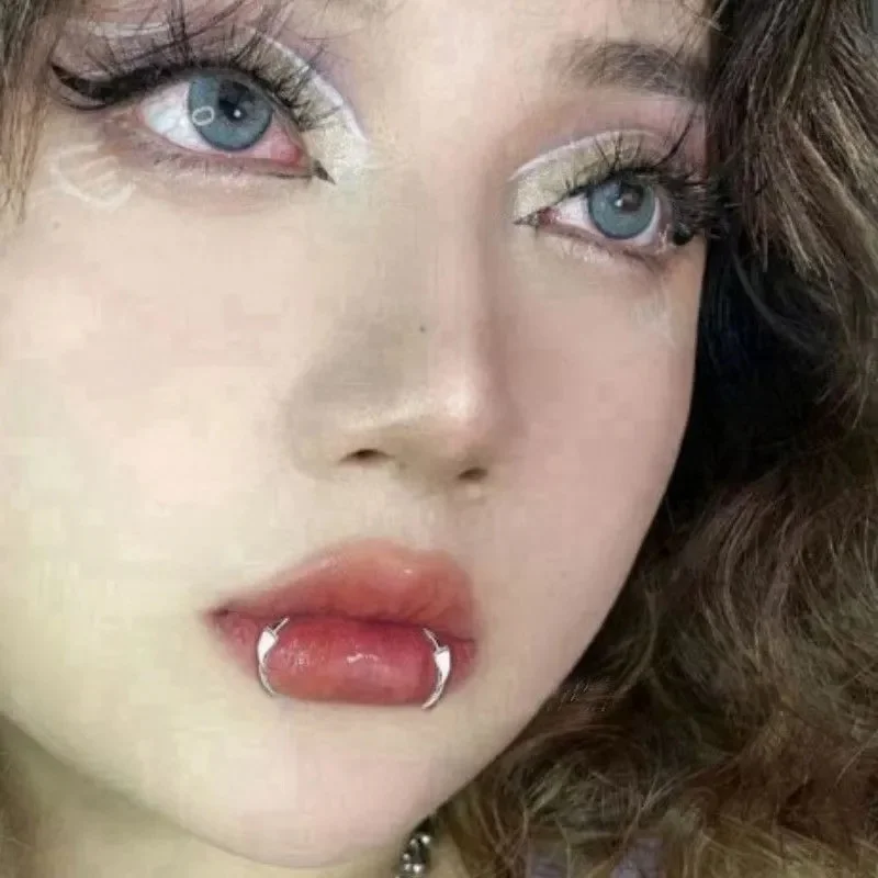 1pair Y2K Vintage Vampire Fangs Stainless Steel Lip Ring Non-Piercing Clip-On Lip Cuff Punk Goth Unisex Lip Stud for Daily Wear - Image 6
