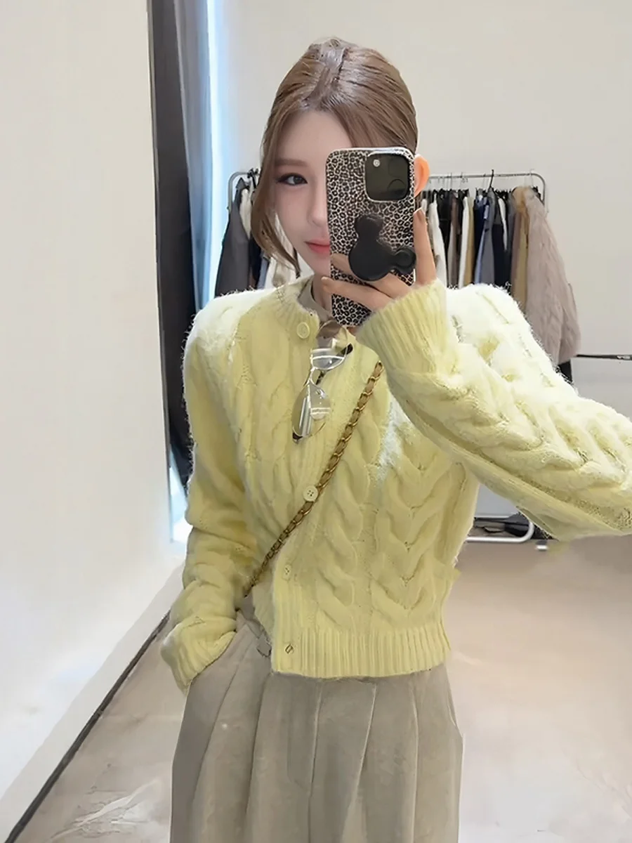 

Корейский элегантный вязаный кардиган с круглым вырезом, желтый, с узором «косы», для женщин, осень-зима, новинка, маленький размер, топ-жакет