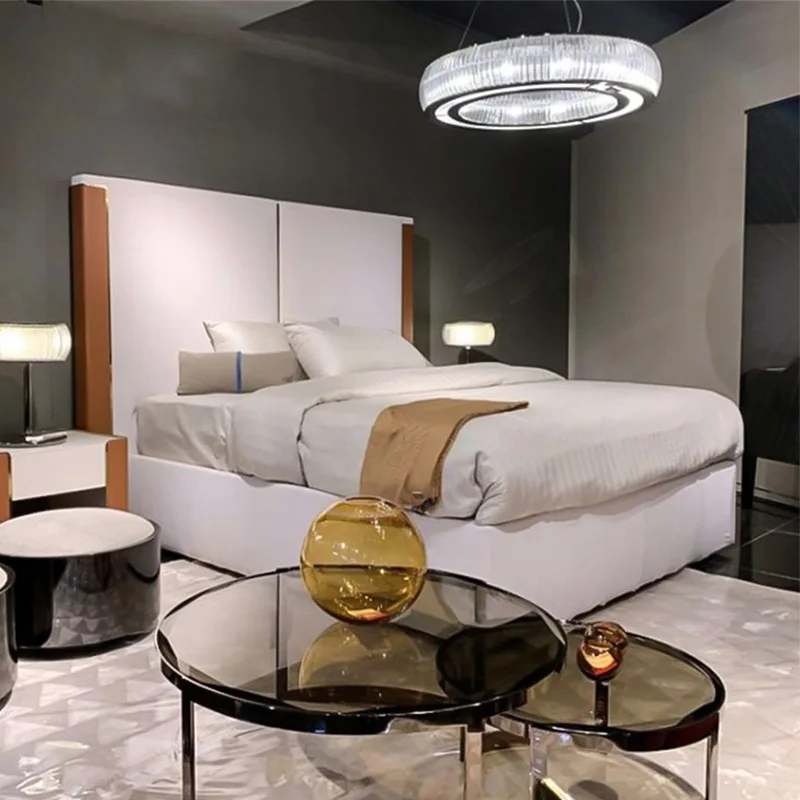 Cama de couro leve e luxuosa