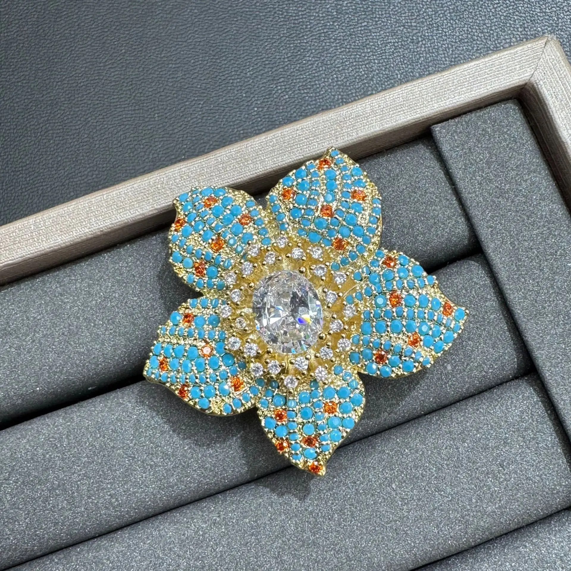 

Luxury Green Floral Ring Gold-Plated Elegant Natural Zircon Flower Ring Niche Adjustable Open Ring Jewelry Accessories for Women