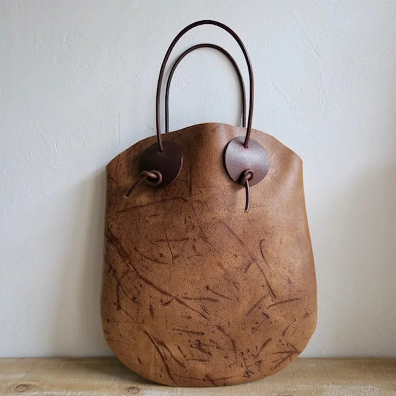 2023 New Autumn Personality Tote Bag Vintage Brown Round Women Handbags Large Capacity for