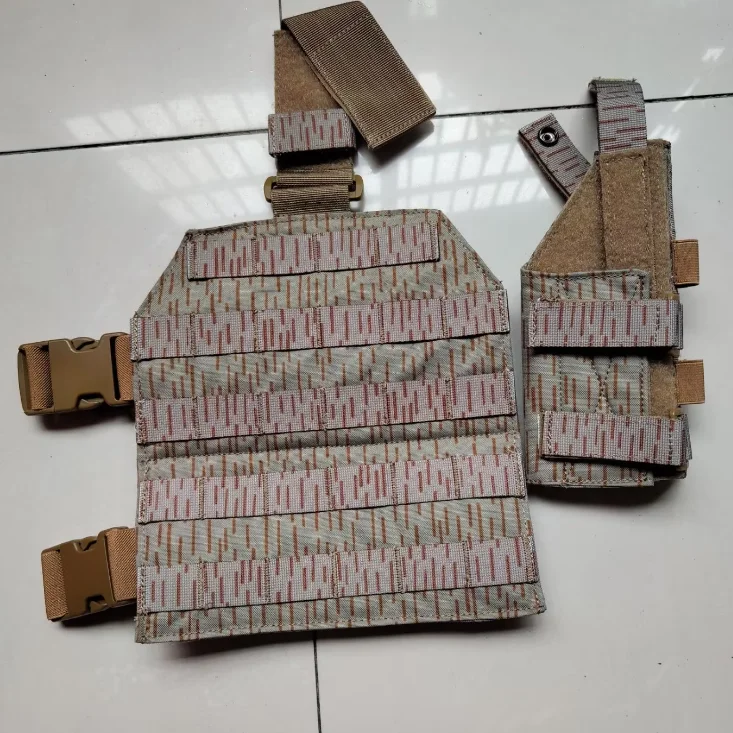 holster-de-camouflage-en-forme-de-goutte-de-pluie-de-l'allemagne-de-l'est-ddr-pour-la-fixation-sur-la-jambe
