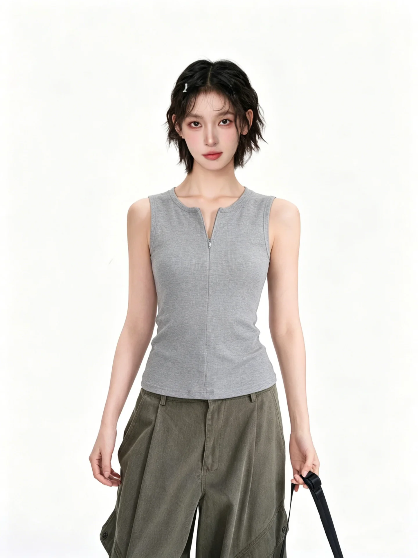 Slim Fit Cotton Blend Tank Top Women's plus Size Sleeveless Vest Zipper Detail Casual Wear Summer Style Comfortable Fabric