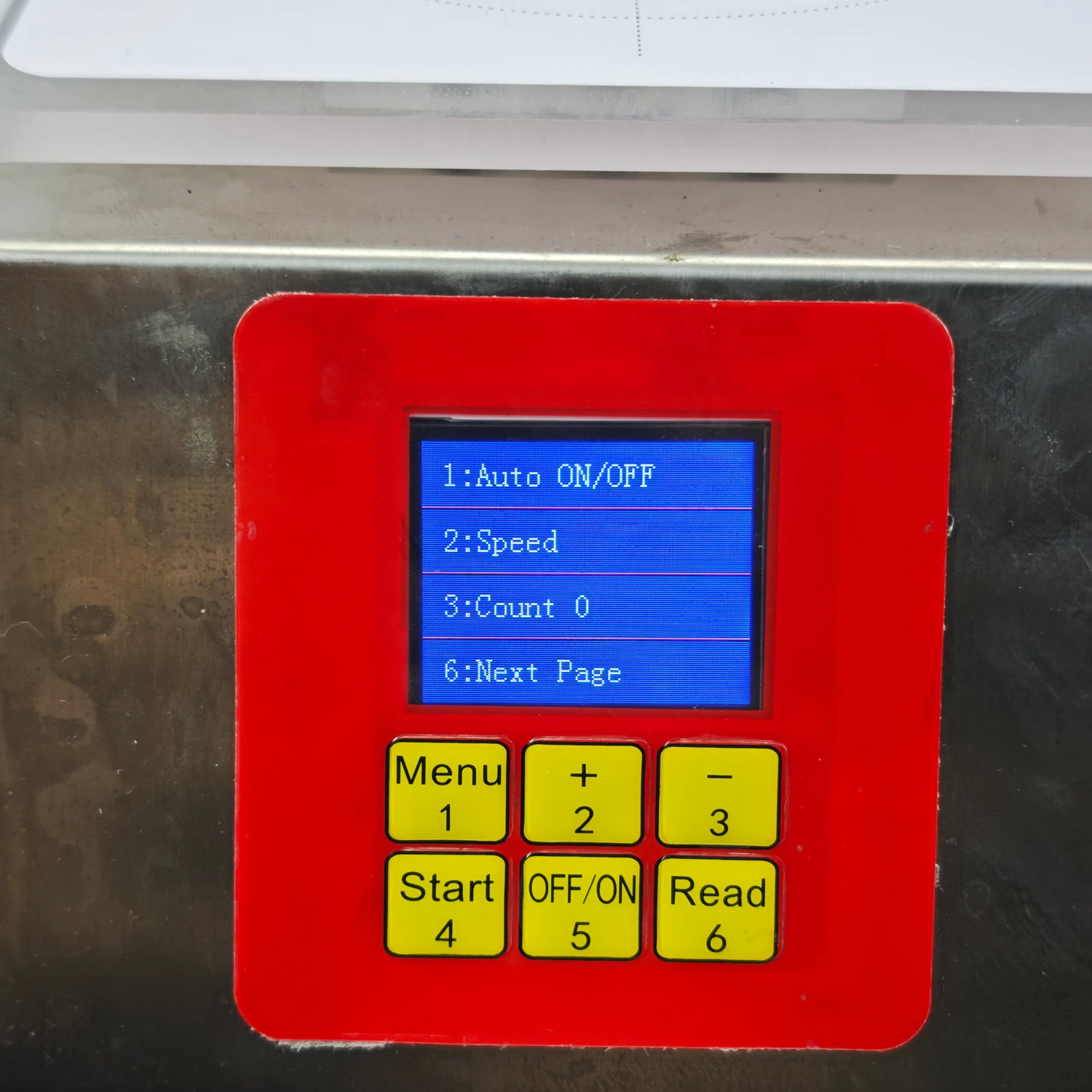 آلة تعبئة العسل الذكية مضخة تروس الشفط الذاتي 4L/8L معدل التدفق وزنها آلة تعبئة السوائل اللزج آلة تعبئة يدوية