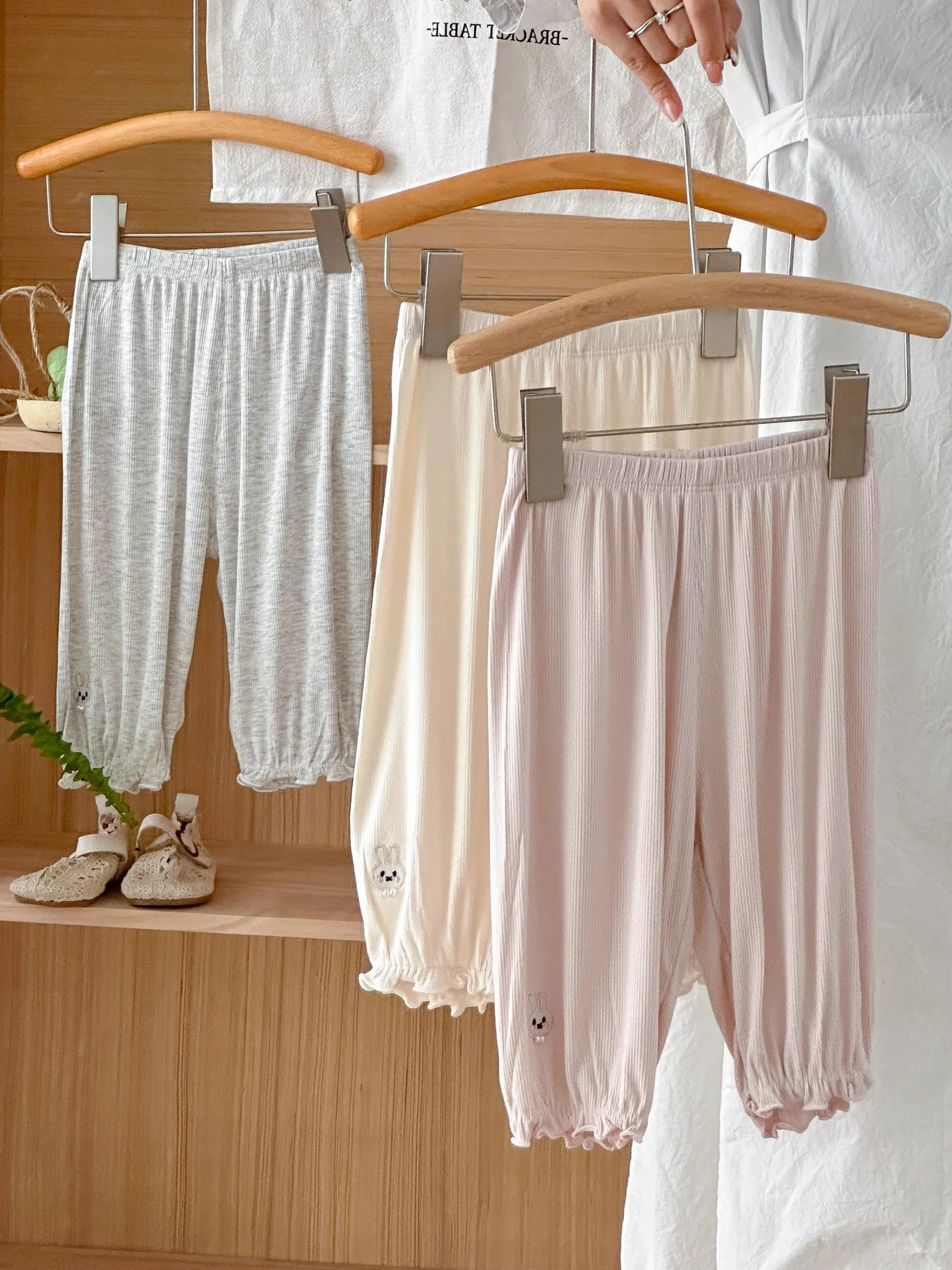 Pantaloni in Seta Ghiaccio per Bambine, Nuovi Pantaloni Estivi Sottili a Tre Quarti, Antizanzare, per Aria Condizionata, Leggeri