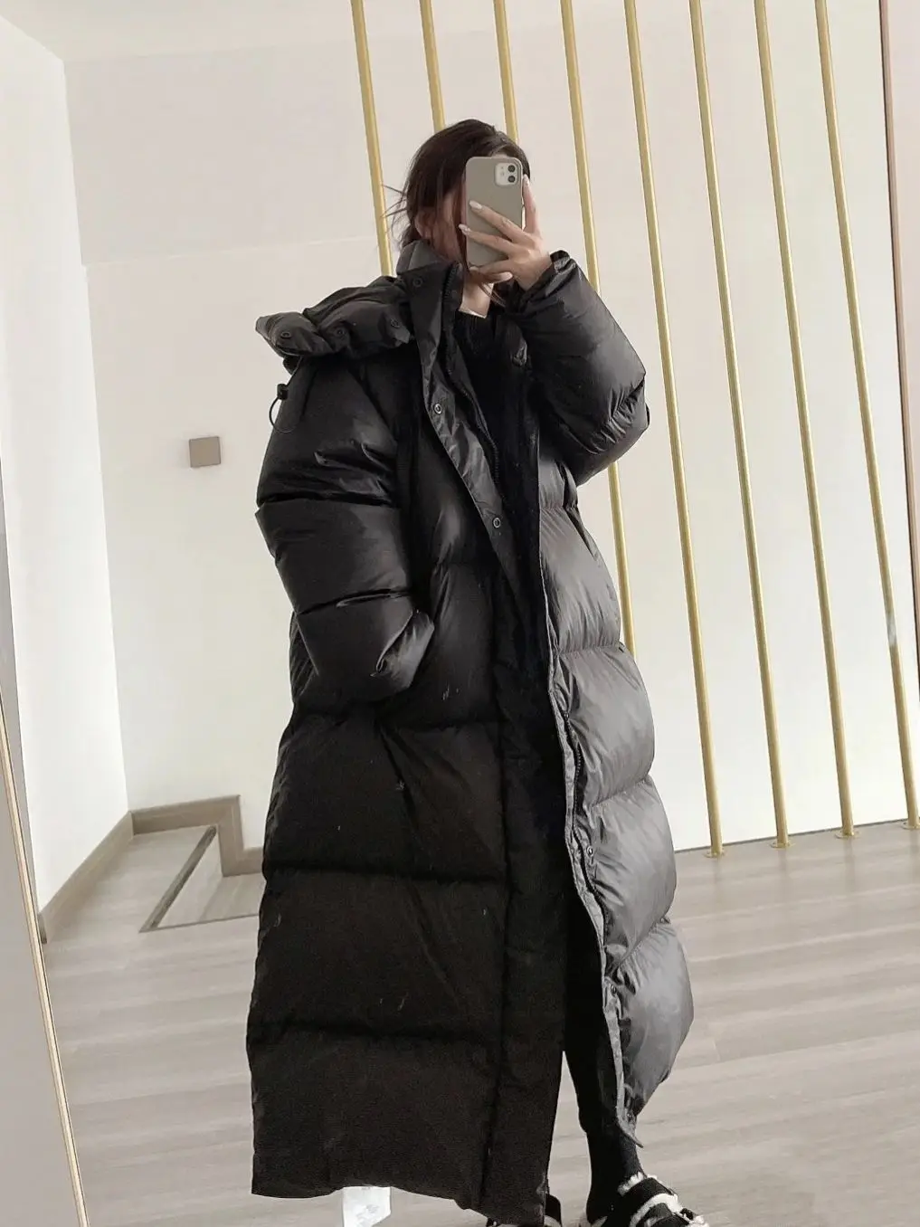 2025 معطف طويل دافئ للغاية. أسلوب عصري بطول الركبة "Big Comforter" للحماية الشتوية المثالية. #1