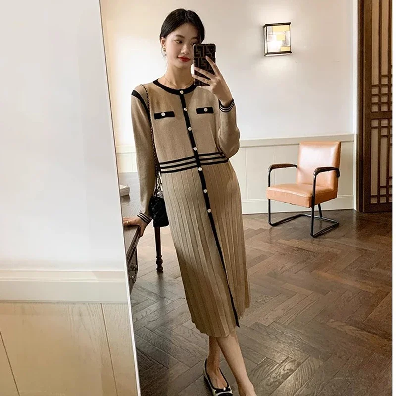 2024 Autumn Maternity Pleated Dress Elegant Block Color Patchwork Long Sleeve O-neck Pregnant Woman Knitting Dress Pleated Dress