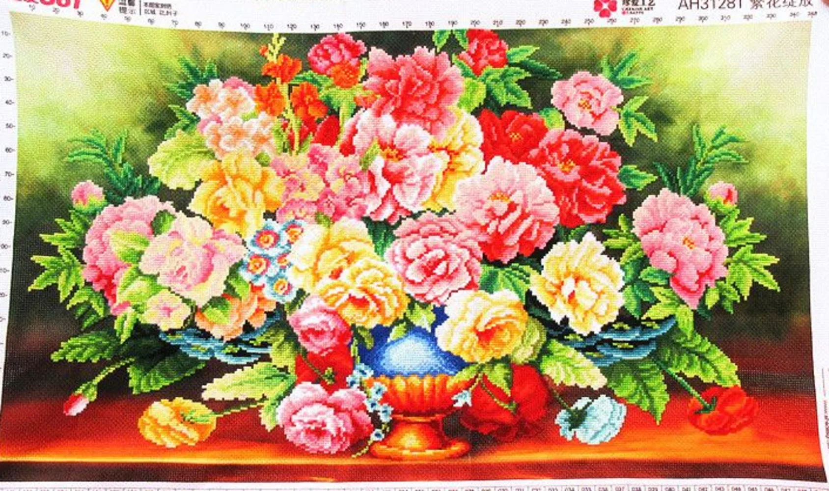 

3D Ailuo handmade embroidered finished product with cross stitch, blooming flower vase, small new restaurant hanging painting