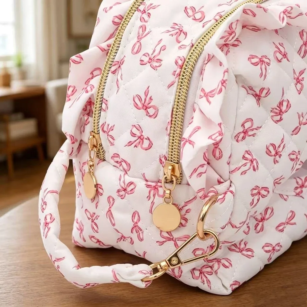 Large Capacity Diaper Wipe Holder Reusable Ruffle Tissue Dispenser Multifunctional Soft Fabric Wet Tissue Storage Bag