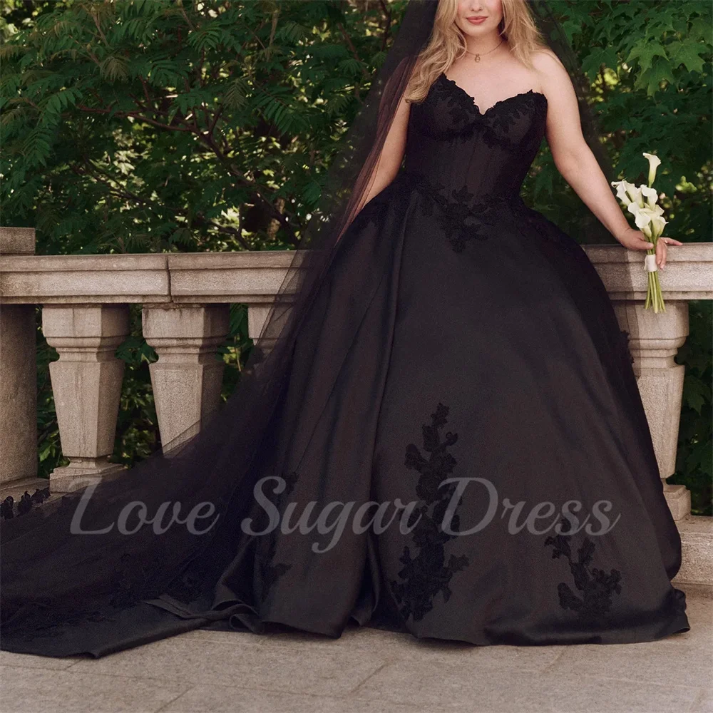 Plus Size Black Wedding Dress With Pockets Applique Lace V Neck Bridal Gowns A Line Back Button Bride Dresses robe de mariée