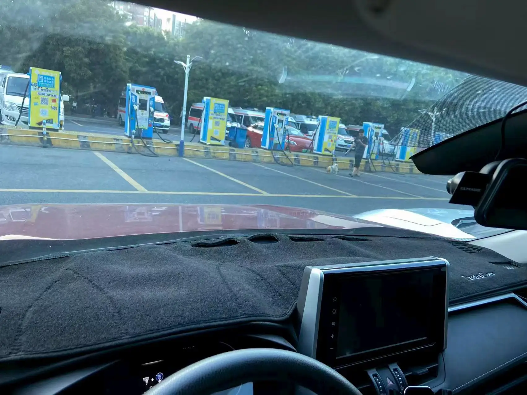 

TundraFlow Dash Cover for Toyota RAV4 2020 2021 2022 2023 2024 2025, Dashboard Cover Mat Accessories Nonslip Sunshade Protector