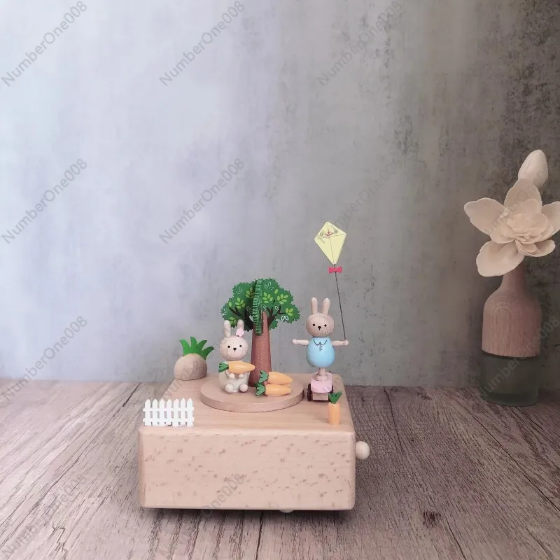 Wooden Skateboard Rabbit Music Box, Dynamic Moving Figure Desktop Ornament, Cute Collectible Gift Souvenir