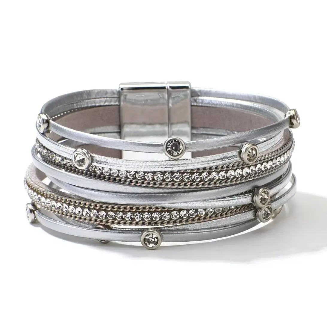 สร้อยข้อมือหนังคริสตัลหลายชั้นแบบเรียบง่ายสำหรับผู้หญิงกำไลข้อมือพลอยเทียมกำไลข้อมือผู้ชายแฟชั่นเครื่องประดับหรูหรา