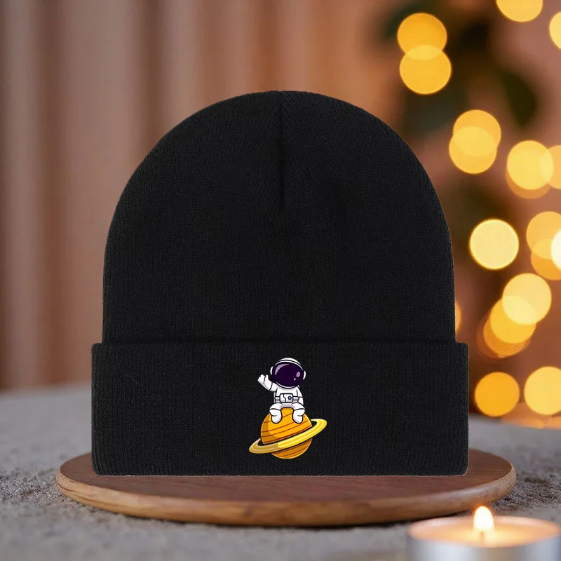 Astronaut-Themed Couple's Autumn/Winter Knitted Hat, 2D Knit Beanie, Comfortable and Lightweight Winter Ski Hat