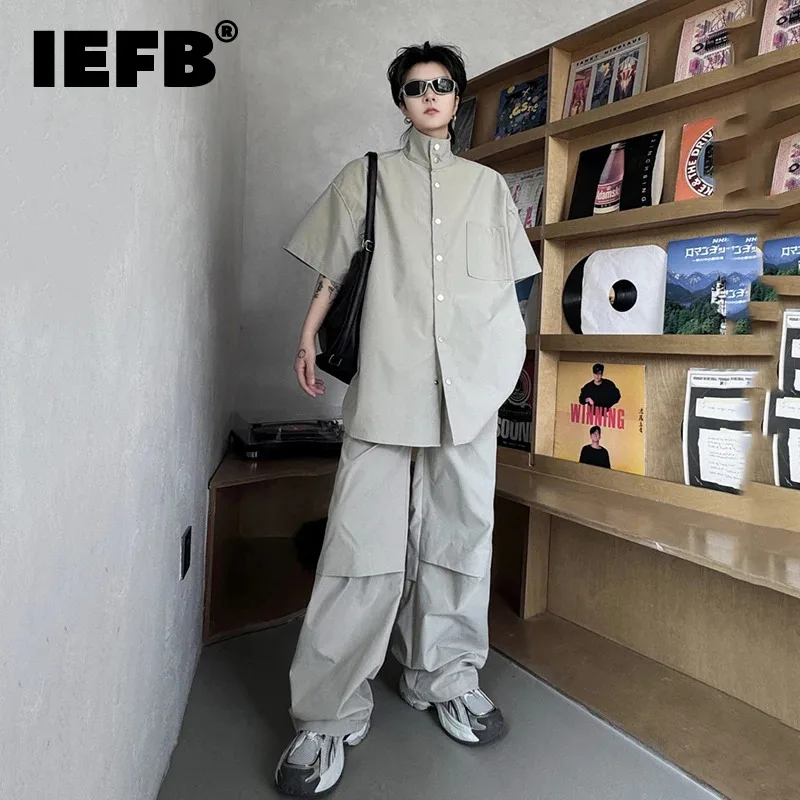 

IEFB Summer Male Two-piece Set Stand Collar Short Sleeve Shirt Baggy Fold Staight Pants Niche Design New Menwear Suit 28W3119