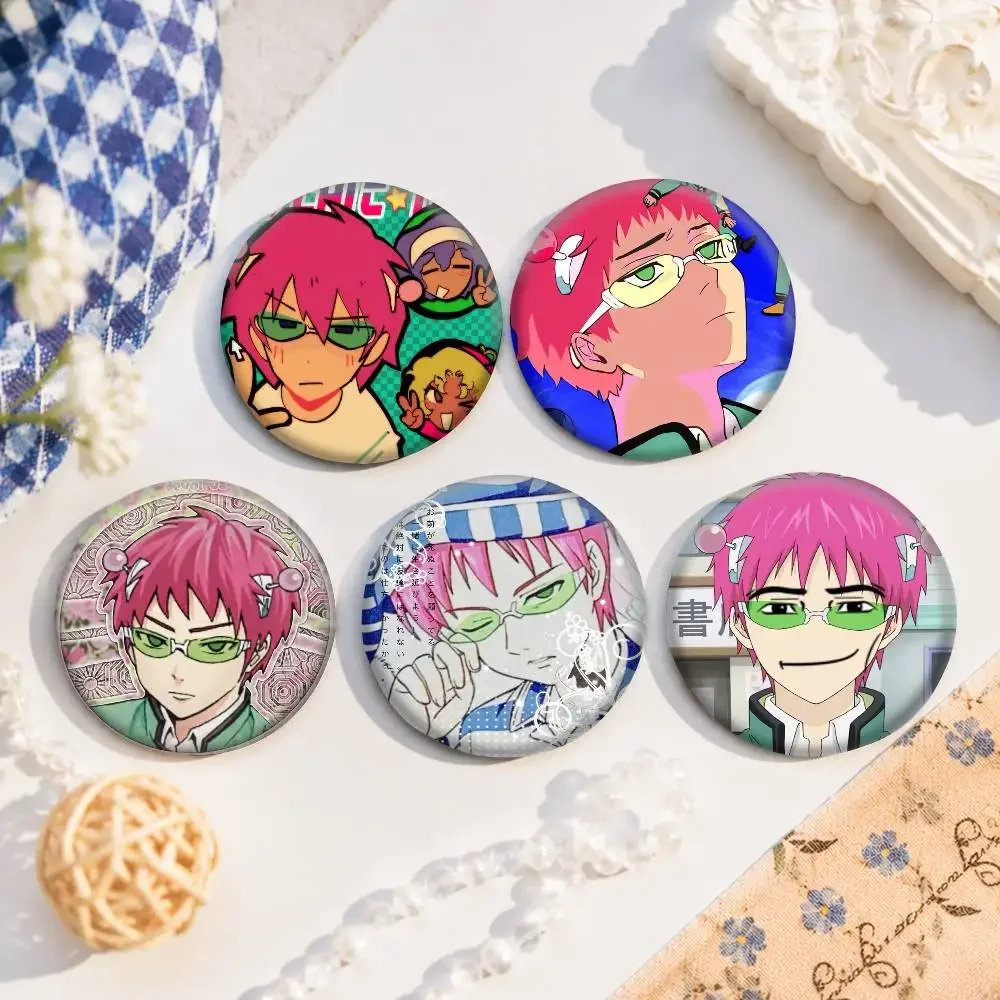Okrągła akrylowa przypinka z anime Saiki K