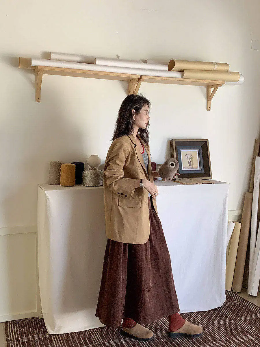 

Retro Khaki Color Lin Yunyun Women's Suiting Outerwear Fall 2025 Saddle Leather Velvet Loose Fit Versatile Long Sve Coat