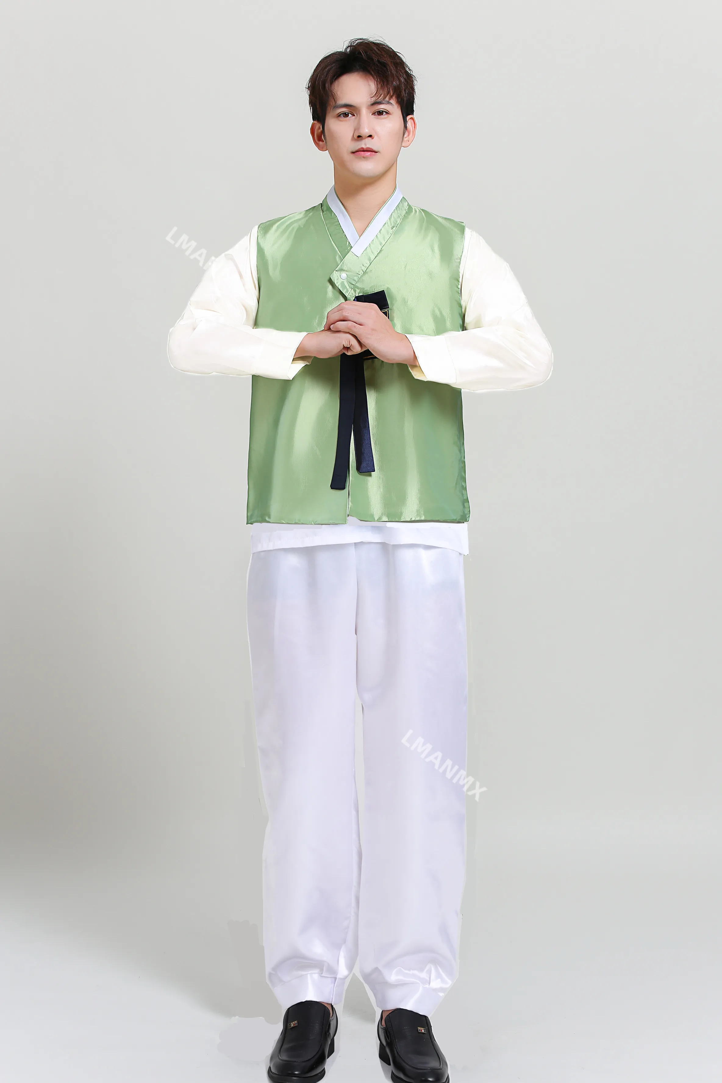 

Korean ethnic clothing, men's Yanji ethnic travel photography, wedding studio, fashion show dresses, stage costumes