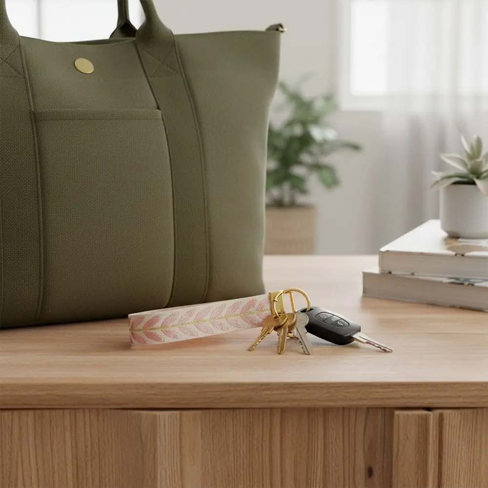 

Ремешок-шнурок для телефона с узором в виде листьев, короткий ремешок на запястье, брелок с пряжкой из сплава, шнурок для ключей, женский ремешок для мобильного телефона