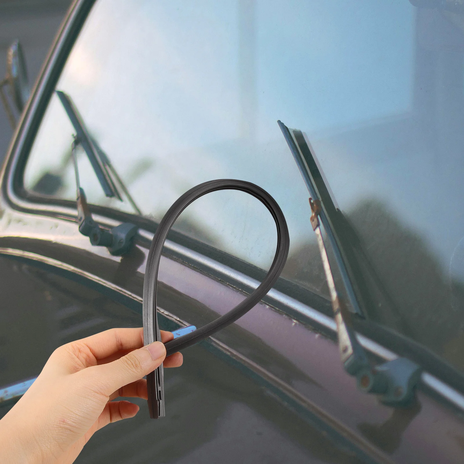 

Wiper Rubber Strip Durable Universal Fit Replacement Windshield Wiper Refill Rubber Refill Shock Absorption Silent Operation