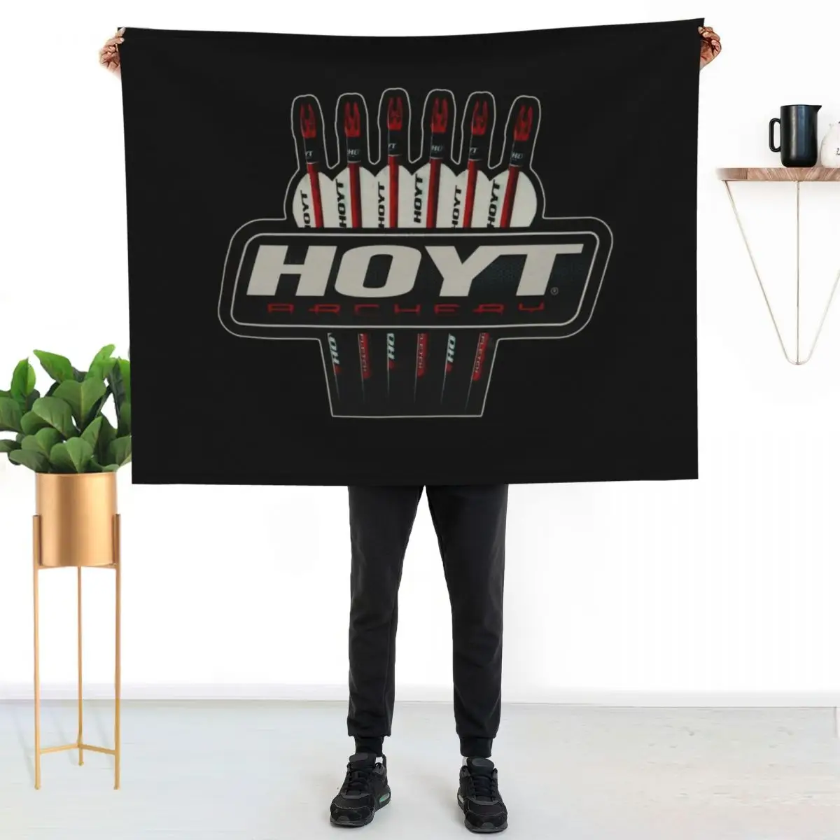 

Hoyt Archery Logo Throw Blanket Stylish Decor Blanket Gift for Friends Roommate