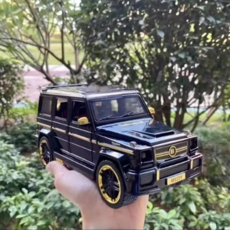 1:24 z G65 Refit Metal Diecast coche de juguete modelo simulación vehículo de juguete con luz de sonido tirar hacia atrás regalos del coche