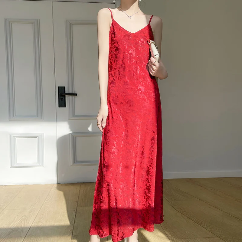 

KOIJINSKY Spring and Autumn Women's suspender long skirt made of acetate satin fabric