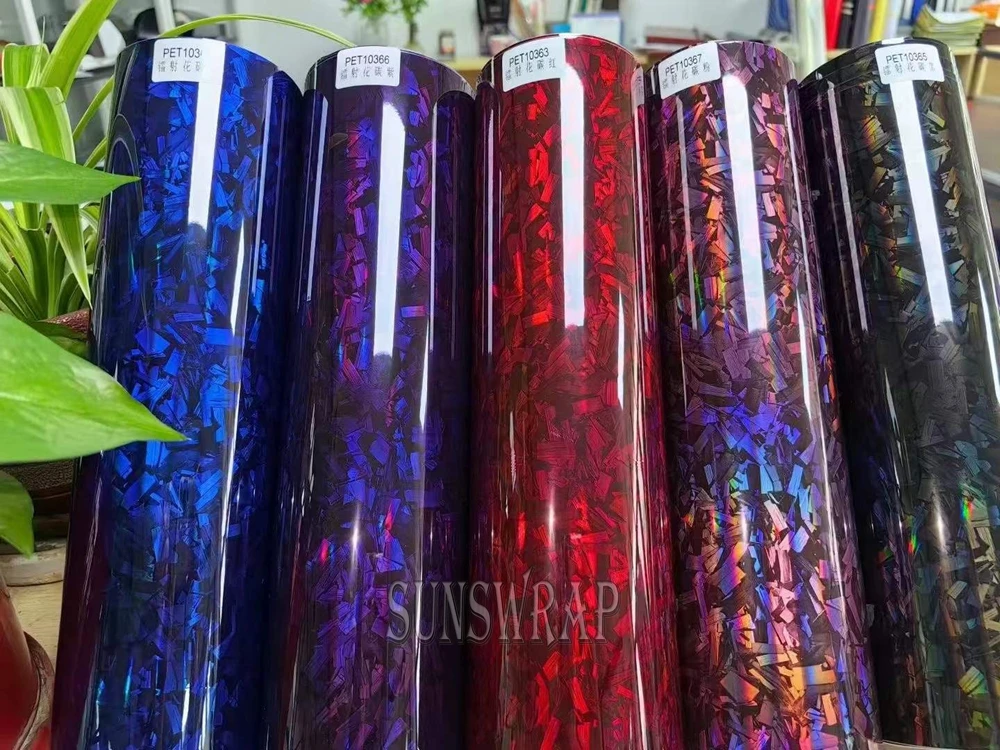 

Премиум ПЭТ глянцевая голографическая радужная черная/синяя/красная виниловая пленка из кованого углеродного волокна самоклеящаяся наклейка автомобильная упаковка