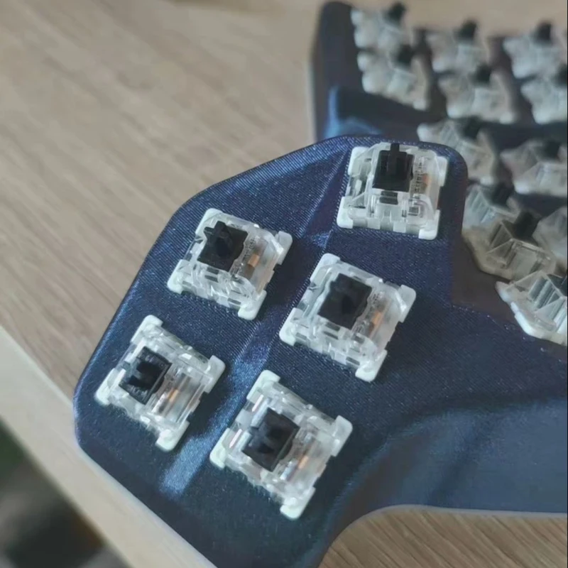 Charybdis Keyboard Kit Bluetooth Split Keyboard 4*6 Custom RGB ZMK Hot Swap Curved Keyboard Without Axis and keycaps/Trackball