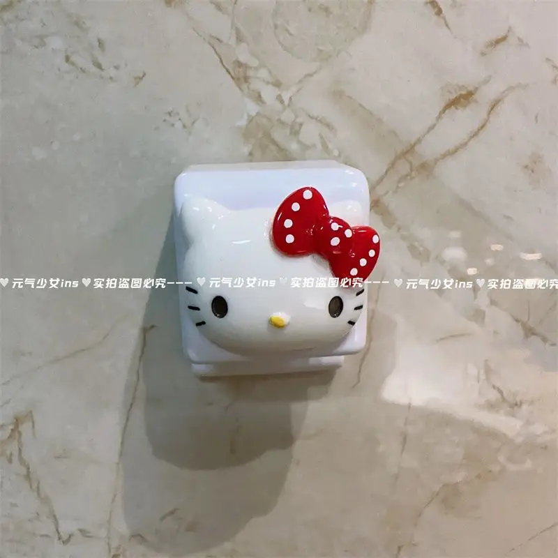 

Sanrio Animation Hello Kitty My Melody Cute Bathroom Toothpaste Clip Hanging Wall-Free Punch-Free Facial Cleanser Push Clip Gift