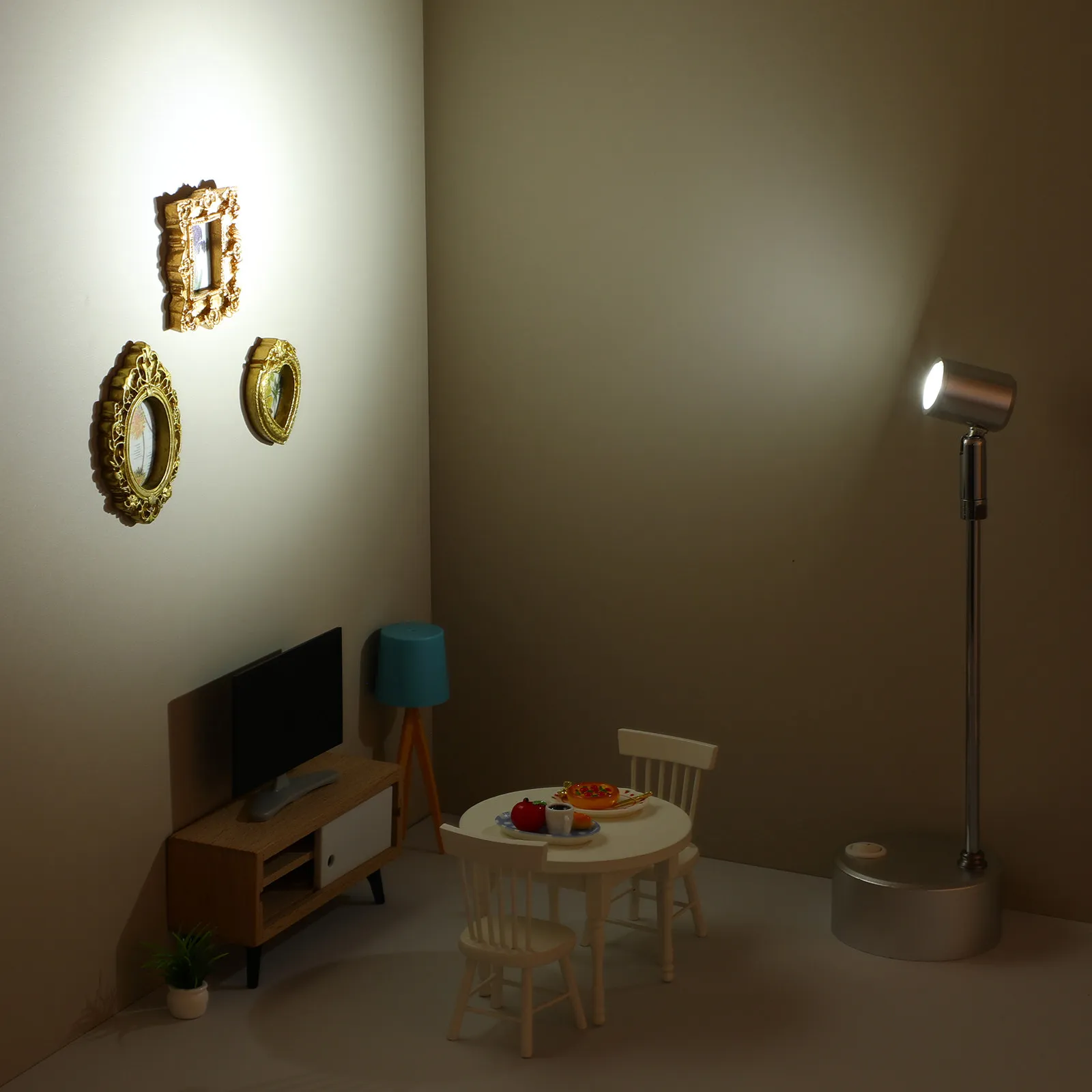 User Friendly on Off Button LED Spotlight Indoor Mini Spot Light for Home Office Display Cabinet Art Lighting Battery Operated