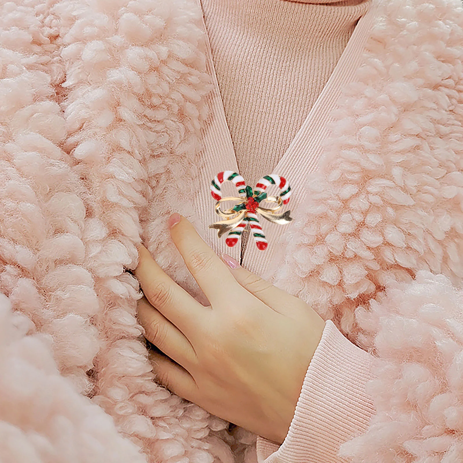 

6Pcs Christmas Pin Brooches Christmas Jewelry Pins Clothes Lapel Pins Xmas Brooch Buttons creative clothes brooch