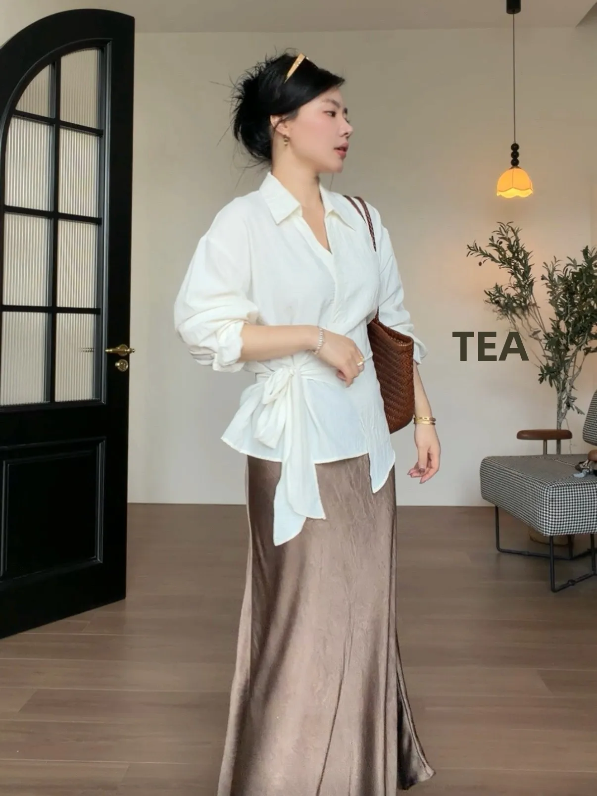 

JUSILEY Bamboo Fiber Shirt Women Long Sleeve Knot Design Unique Top Cleanfit Style Skin-friendly Breathable Spring Fashion