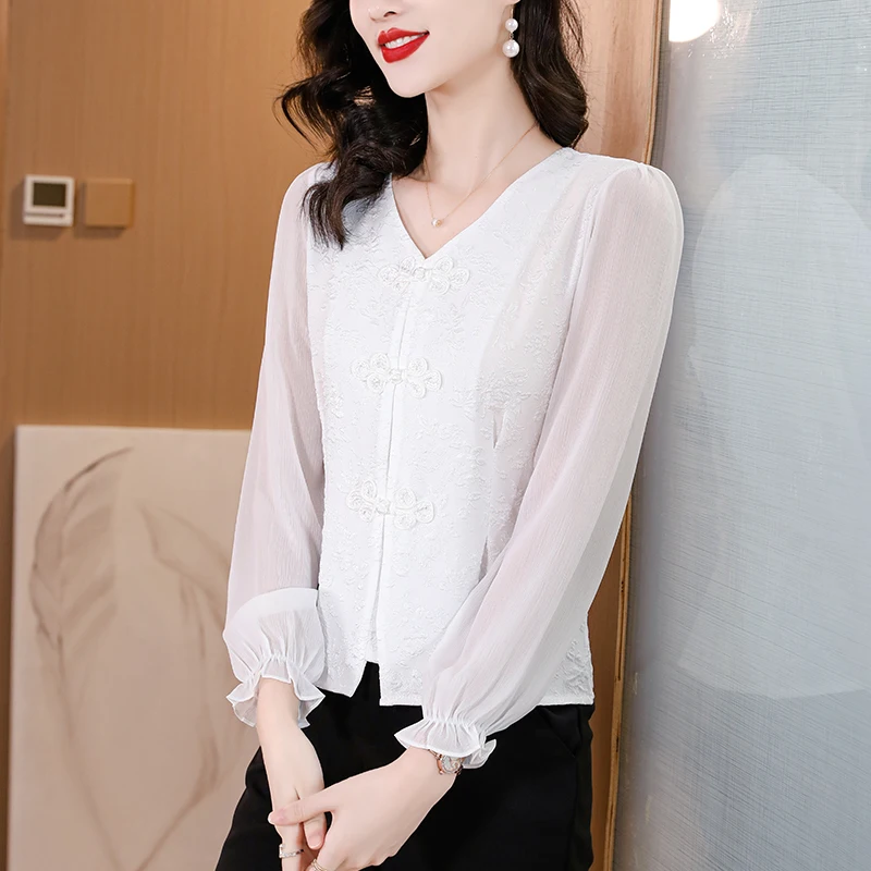 

2024 Spring New Chinese Style Button Chiffon Shirt Women's Long sleeved Waist Style Small Shirt Slim Fit Short Top T-shirt