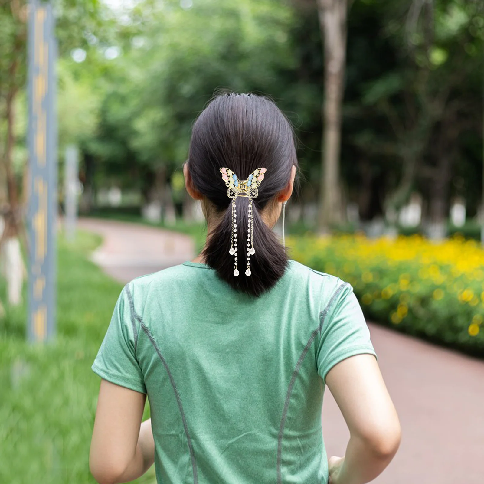 

2Pcs Elegant Butterfly Tassel Hair Claw Clips Secure Grip Metal Alloy for Various Occasions and Styles Butterfly Claw Clip