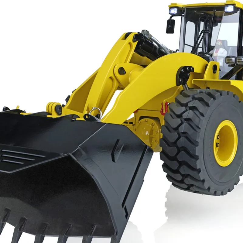 1/14 Hydraulic RC Loader with ESC Motor Servo LED Lights Charger Construction Vehicle Car Model for Adults Collectors