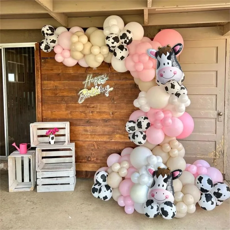 Imagem -02 - Animal Cow Farm Theme Balloon Garland para Crianças Rosa e Branco Decorações de Aniversário Casamento Chuveiro de Bebê 136 Pcs