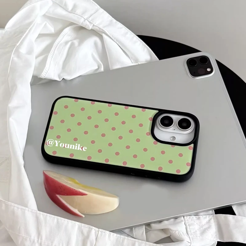Ins Korean Retro Cartoon Green Background Polka Dots Phone Case For iPhone 17 16 15 14 13 12 11 Pro XR XS Max 8 7 Plus Y2K Cover