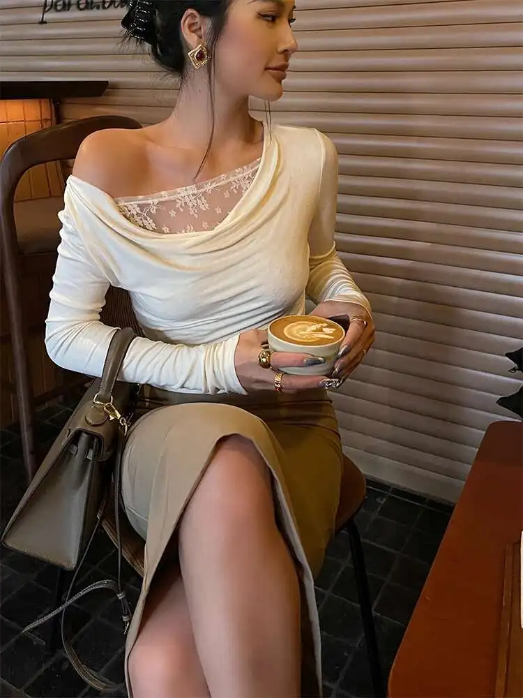 

Sexy Hot Girl Lace Patchwork Off Shoulder Long Sleeved T-shirt For Women Tshirt New Pleated Slim Sweet Tees Lace Sexy Top XQU7