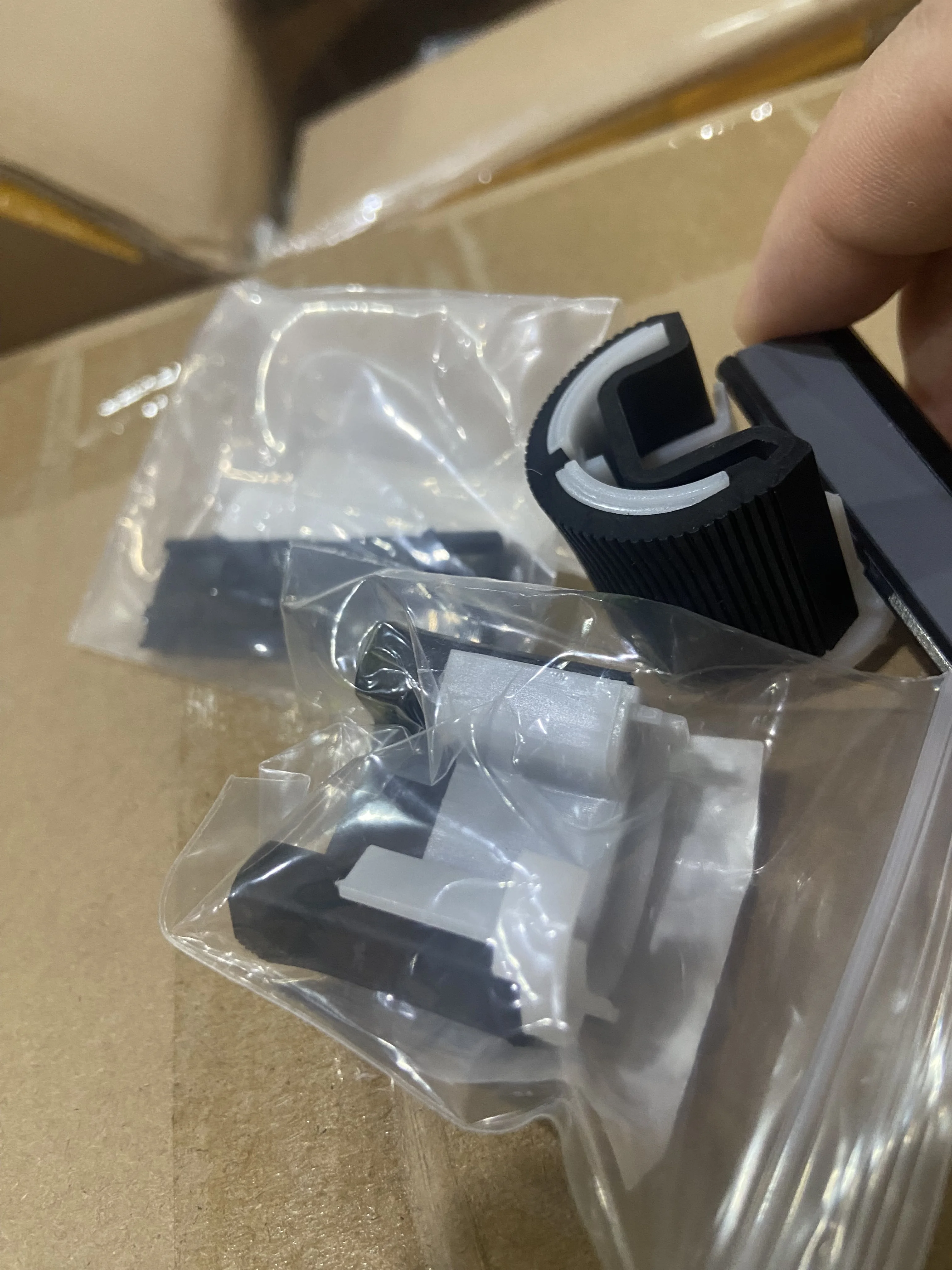 10PC FL3-1352-000 For Canon IR 2002 2002G 2202 2204N 2206i 2206AD 2525 2520 2530 2535 2545 Pickup Roller Printer Copier