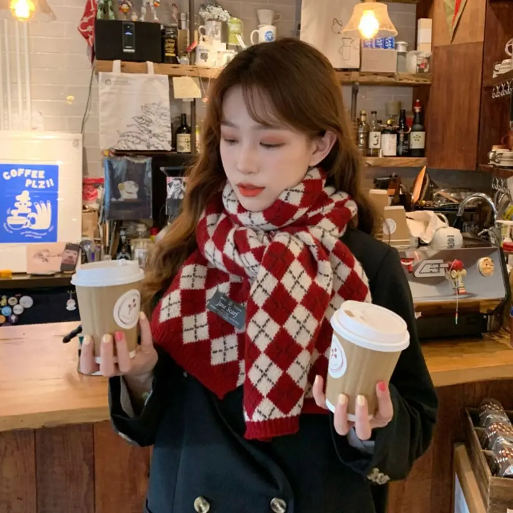

Elegant Korean Style Diamond Check Scarf Thickened Windproof Y2K Checkered Scarf Warm Plaid Winter Cashmere Shawl Unisex