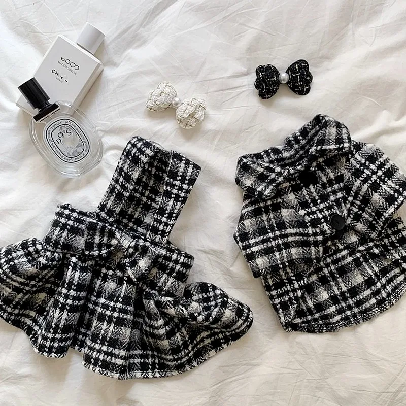 Winter Dog Dress Pet Dog Warm Clothes Black White Striped Plaid Dog Shirt Puppy Skirt Thickened Cotton Dog Coat Bichon Cat Vest