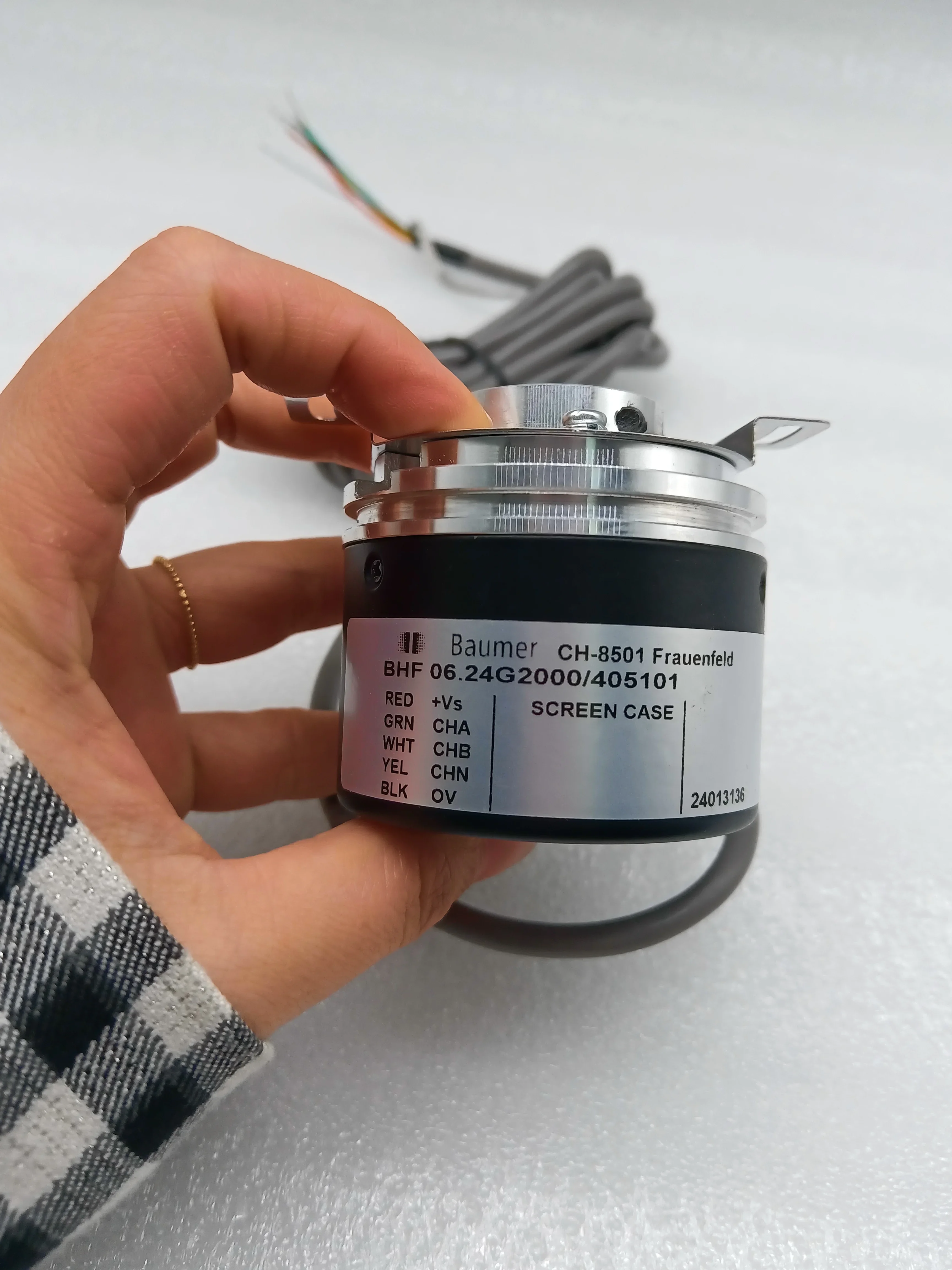 

NEW Original New BAUMER Incremental Encoders BHF 06.24G2000/405101