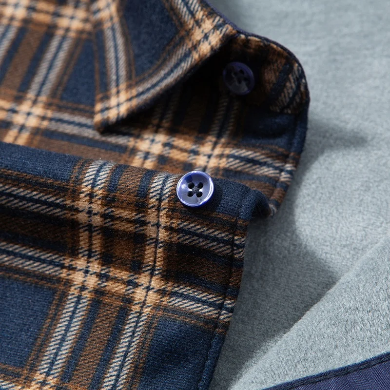 Autumn 2025 New Style Men's Fleece Lined Thickened Long Sleeve Shirt Pocket Shirt Luxury High-End Casual Comfortable Men's Wear