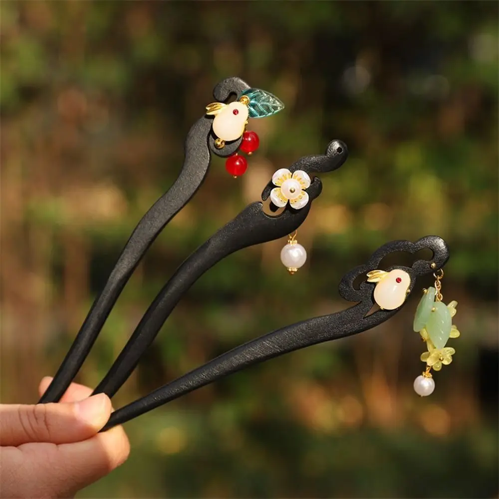 Wood Jade Rabbit Cheongsam Hairstyle Design Tool Hanfu Hair Sticks Ancient Style Hairpin Chinese Style Headwear Wooden Hairpin