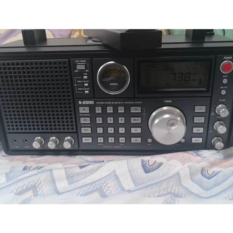 

S2000 full-band radio, classic, supports FM/AM/SW/SSB/AIR, digital tuning, clear sound, good reception performance