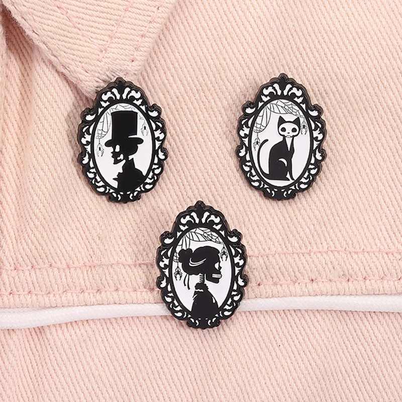 Skeleton Portrait Enamel Pins Day Of The Dead Gothic Skull Cat Halloween Brooches Lapel Badge Fashion Jewelry Gifts for Friends