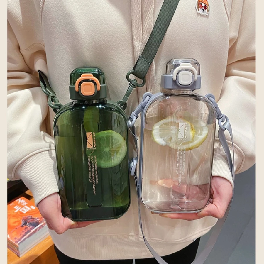 

High-capacity sports water bottle for girls and boys, high-quality portable strap for girls, simple plastic cup for students